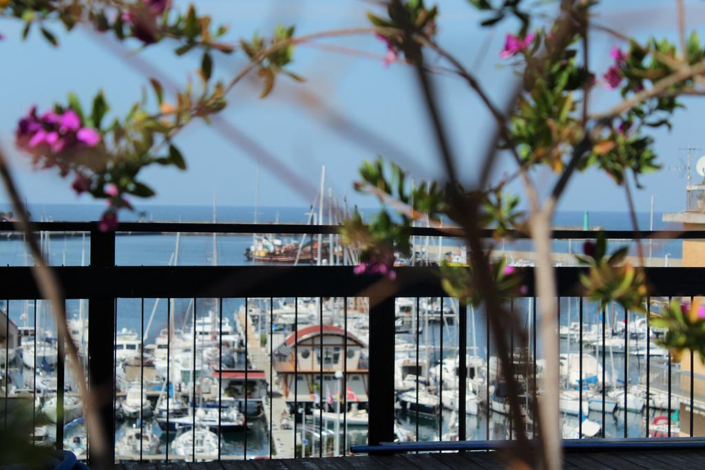 B&B Villa Delle Rondini Vibo Valentia Marina Kültér fotó