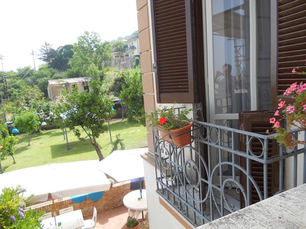 B&B Villa Delle Rondini Vibo Valentia Marina Kültér fotó